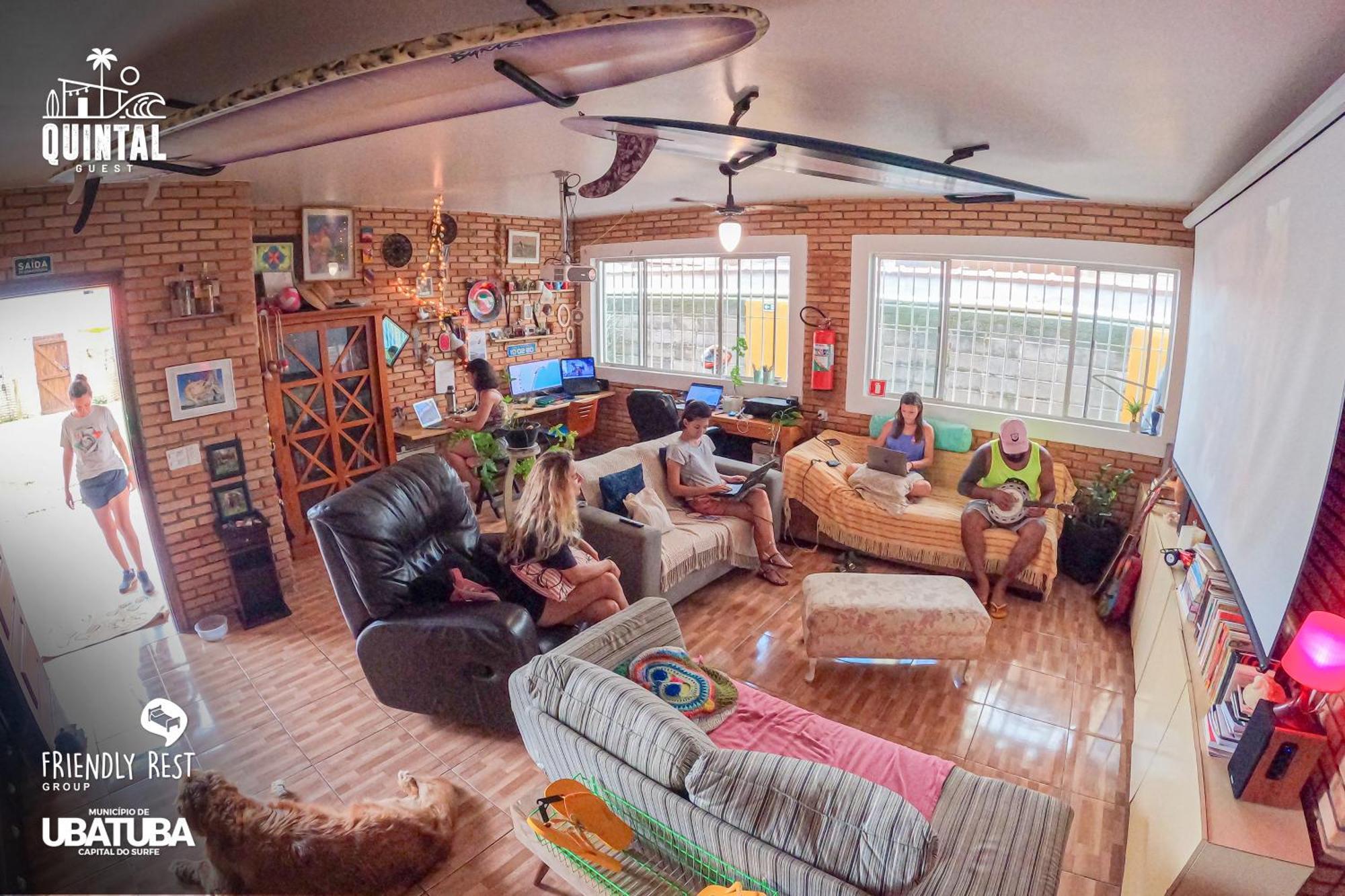 Hostel Quintal Guest Ubatuba - Pg Ngoại thất bức ảnh